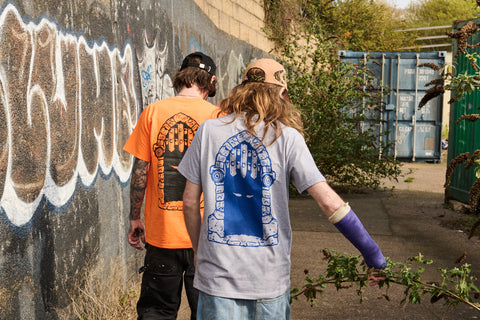'PORTCULLIS' DUNGEON LOGO T-SHIRT - GREY / BLUE