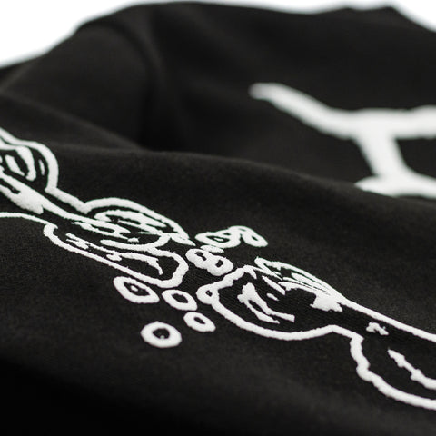 'BREAK THE CHAIN' - CREW NECK SWEATSHIRT - BLACK
