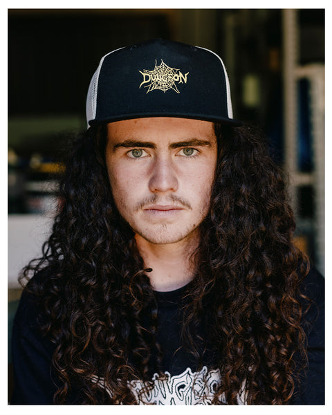 DUNGEON 'WEB' LOGO MESH CAP